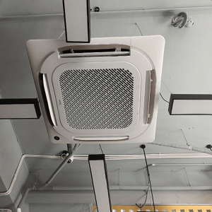 Thanh lý máy lạnh âm trần tại Quận 10