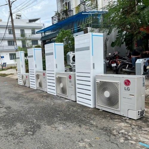 Máy lạnh hàng lướt tủ đứng LG inverter còn 99%